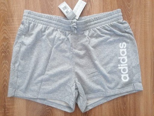 Zdjęcie oferty: Spodenki damskie szorty adidas rozmiar 50 - 52 nowe z metką