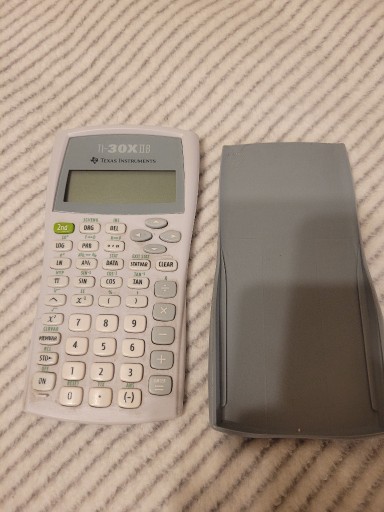 Zdjęcie oferty: Kalkulator naukowy Texas Instruments TI-30X IIB