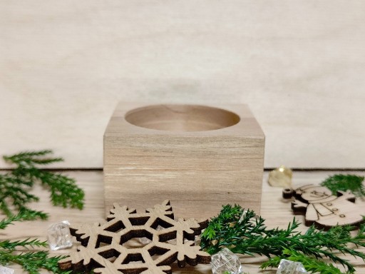 Zdjęcie oferty: Świecznik drewniany 1 otwór TEALIGHT decoupage