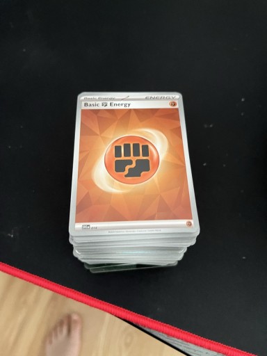 Zdjęcie oferty: Ponad 400 kart pokèmon