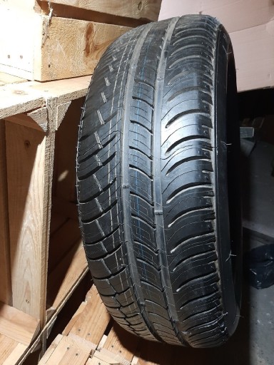 Zdjęcie oferty: Opona Michelin Radial X 205/60/16 NOWA!