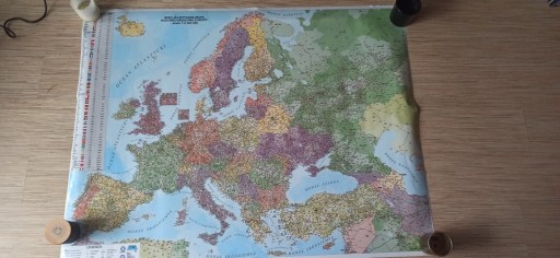 Zdjęcie oferty: Mapa ścienna kodowo-drogowa Europy wydanie 2023