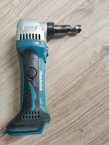 Zdjęcie oferty: Nożyce do blachy makita DJN161 18v 