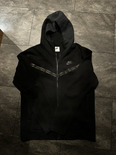 Zdjęcie oferty: Nike tech fleece bluza czarna