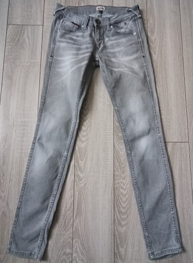 Zdjęcie oferty: SPODNIE TOMMY HILFIGER R. 28/32