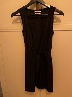 Zdjęcie oferty: Elegancka sukienka czarna rozmiar XS
