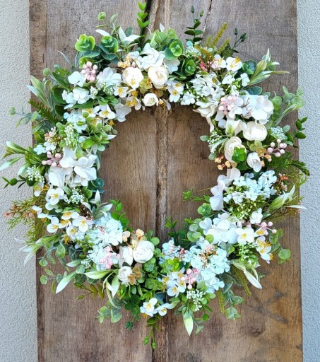 Zdjęcie oferty: Wianek dekoracyjny wiosenny na drzwi ścianę biały 