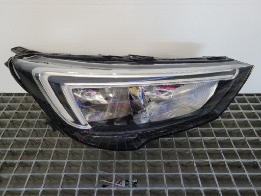 Zdjęcie oferty: Opel Crossland X 17- reflektor prawy lampa Led R