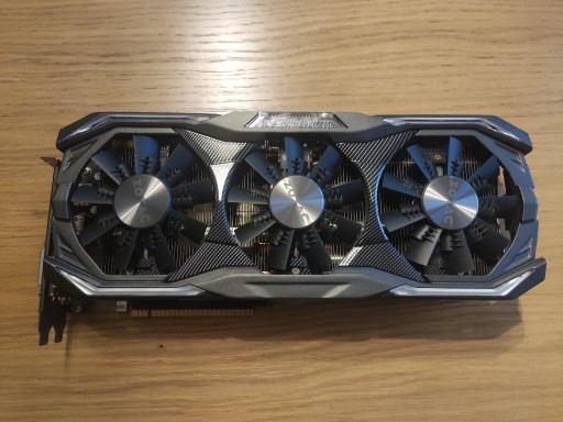 Zdjęcie oferty: Karta graficzna zotac amp GTX 1070