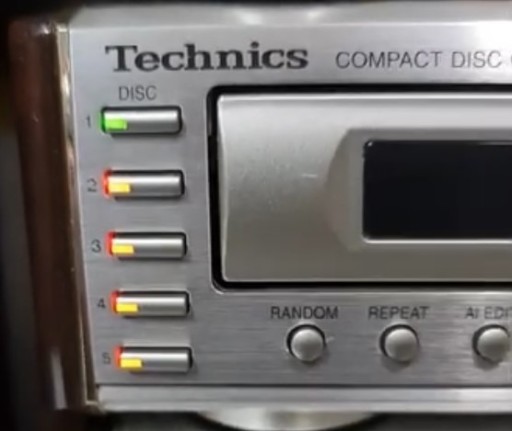 Zdjęcie oferty: Technics Compact Disc Player SL-HD70. SPRAWNA. 