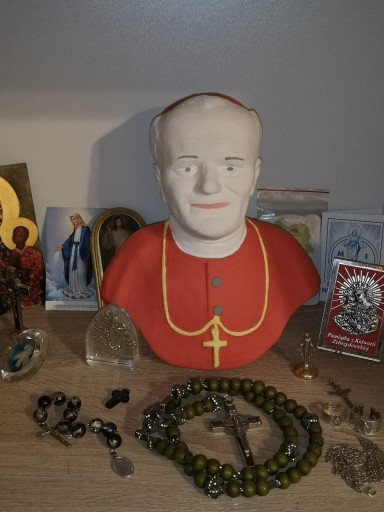 Zdjęcie oferty: Figurka. Popiersie Jana Pawła II 
