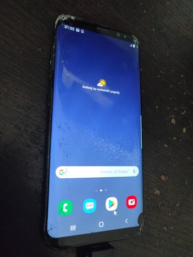 Zdjęcie oferty: Samsung S8 - uszkodzony z zewnątrz