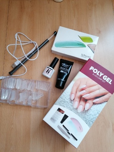 Zdjęcie oferty: Zestaw do manicure 