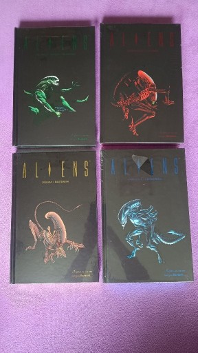 Zdjęcie oferty: ALIENS 5th Scream Anniversary tom 2, 3, 4, 5 HC 