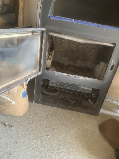 Zdjęcie oferty: Piecyk kominek szamotowy