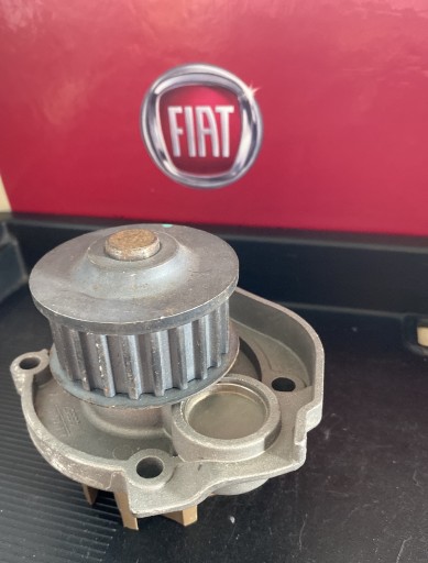 Zdjęcie oferty: Pompa cieczy chłodzącej 55204538 Alfa Romeo