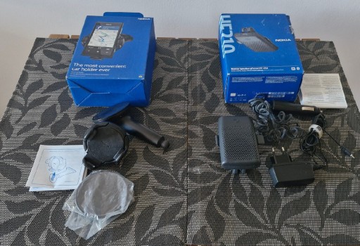 Zdjęcie oferty: Zestaw głośnomówiący BT Nokia HF210 z uchwytem 