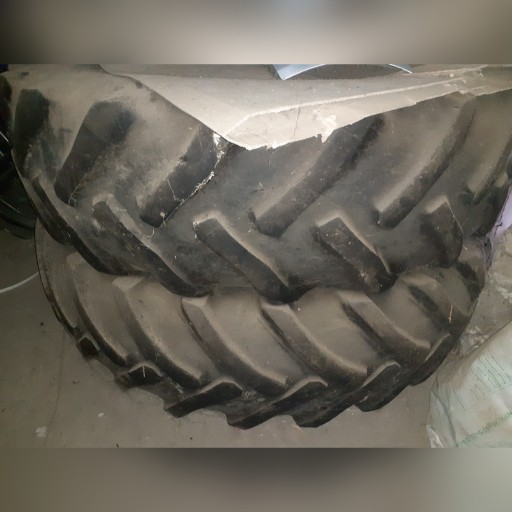 Zdjęcie oferty: Opony tył Case MX150 Goodyear 520/85R42, 20.8R42