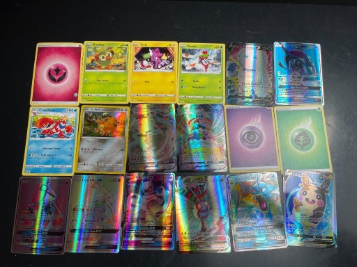 Zdjęcie oferty: 65 kart Pokemon 