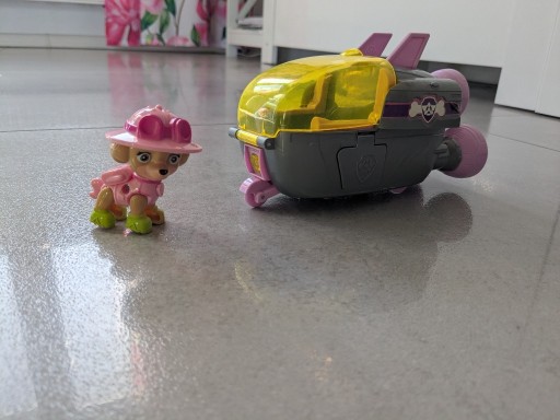 Zdjęcie oferty: Psi Patrol Zestaw - Pojazd Odrzutowiec SKYE + Figurka (Jet to the Rescue)
