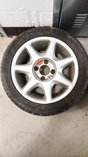 Zdjęcie oferty: Felgi Ford 15"ET40 4x108 +Barum Bravuris 195/50R15