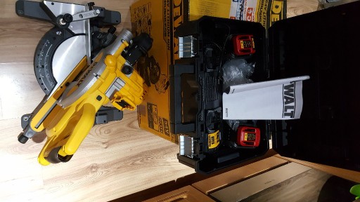 Zdjęcie oferty: DeWALT DCS777T2 NOWA ukośnica piła 216mm 