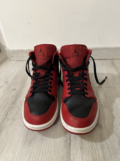 Zdjęcie oferty: Nike Air Jordan 1 mid Red/Black 