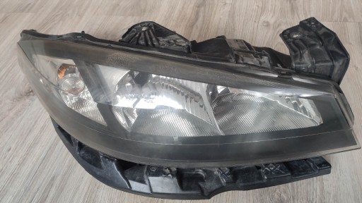 Zdjęcie oferty: Lampa prawa Laguna II FL Europa