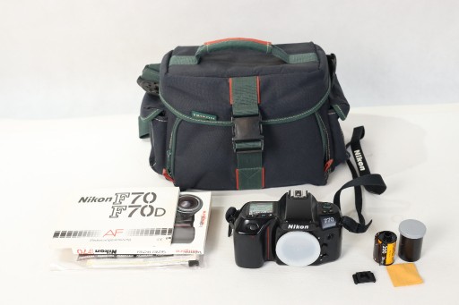 Zdjęcie oferty: Aparat analogowy Nikon F70 body + torba foto