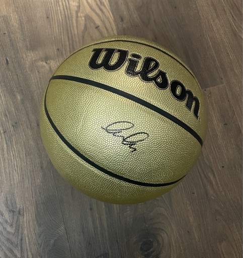 Zdjęcie oferty: Luka Doncic - NBA gold Wilson autograf!