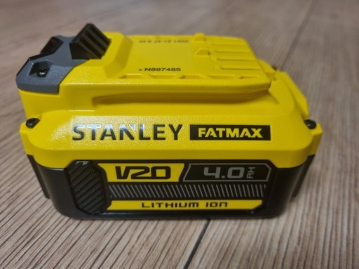 Zdjęcie oferty: Stanley Fatmax akumulator 4.0 Ah + ładowarka