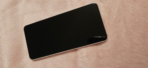 Zdjęcie oferty: Samsung s21 biały 