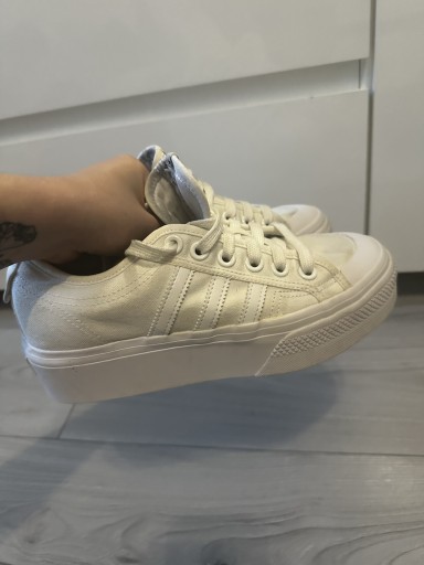 Zdjęcie oferty: Buty Adidas damskie