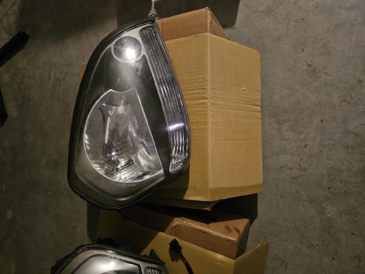 Zdjęcie oferty: Lampy samochodowe przednie Hyundai Tuscon