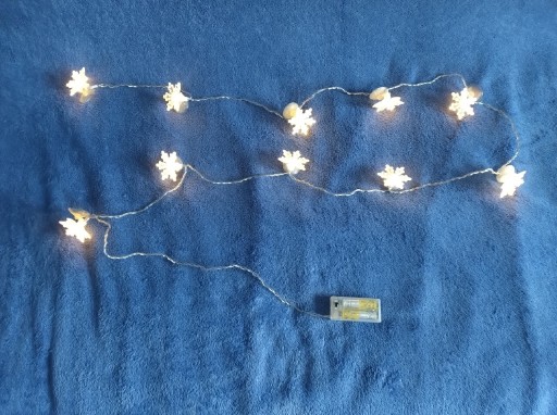 Zdjęcie oferty: Lampki świąteczne na baterie IKEA - Płatki Śniegu