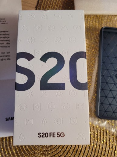 Zdjęcie oferty: Samsung Galaxy S20FE Snapdragon 6/128