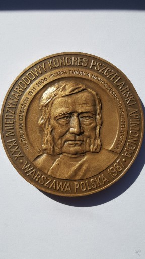 Zdjęcie oferty: Medal Międzyn. Kongres Pszczelarzy W-wa 1987 #123