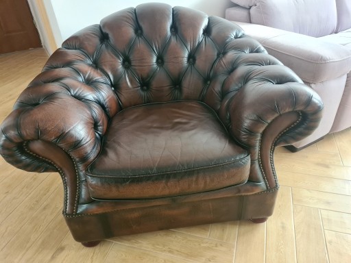 Zdjęcie oferty: PIĘKNY ORYGINALNY FOTEL CHESTERFIELD SKÓRA SUPER 