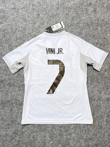 Zdjęcie oferty: Koszulka piłkarska Adidas Real Madryt 25/26 Home Vini JR 9-10 / 140 cm