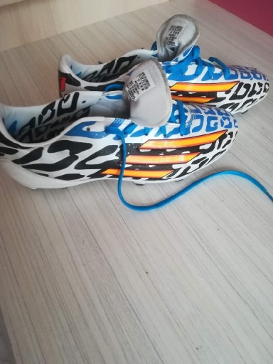 Zdjęcie oferty: Buty do biegania, korki adidas F10