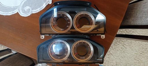 Zdjęcie oferty: Liczniki zegary dwa licznik do Volvo XC60 S60 V70 I prędkościomierz