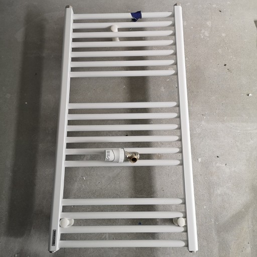 Zdjęcie oferty: Grzejnik łazienkowy Brugman 952x500 mm