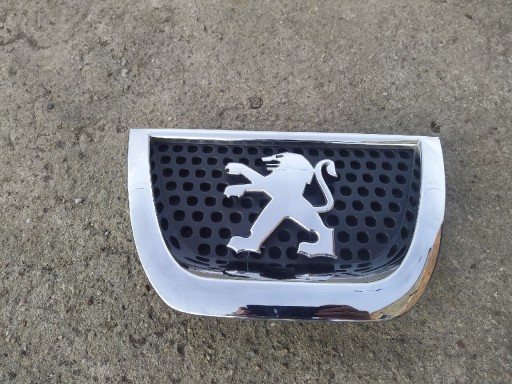 Zdjęcie oferty: Znaczek emblemat zderzaka przód Peugeot 3008