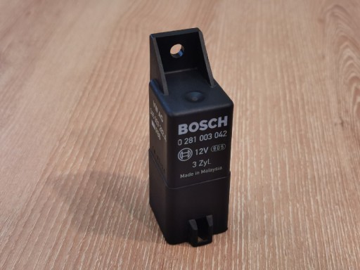 Zdjęcie oferty: Przekaźnik świec żarowych Bosch 1.4 1.2 TDI