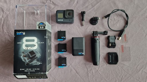 Zdjęcie oferty: GoPro Hero8 black + 3 akumulatory + akcesoria