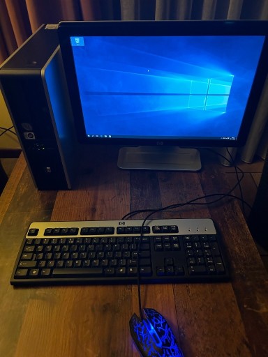 Zdjęcie oferty: KOMPUTER HP dc7900SFF monitor, klawiatura, mysz
