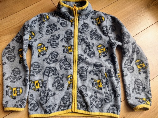 Zdjęcie oferty: Bluza Minionki rozm. 122