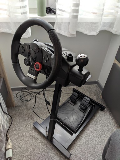 Zdjęcie oferty: Kierownica Logitech Driving Force GT + stojak