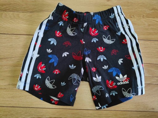 Zdjęcie oferty: czarne spodenki krótkie szorty  adidas 86 cm wzory