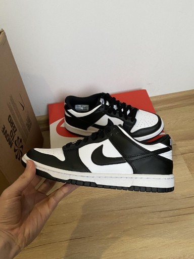 Zdjęcie oferty: Buty damskie Nike dunk low black White panda 38.5